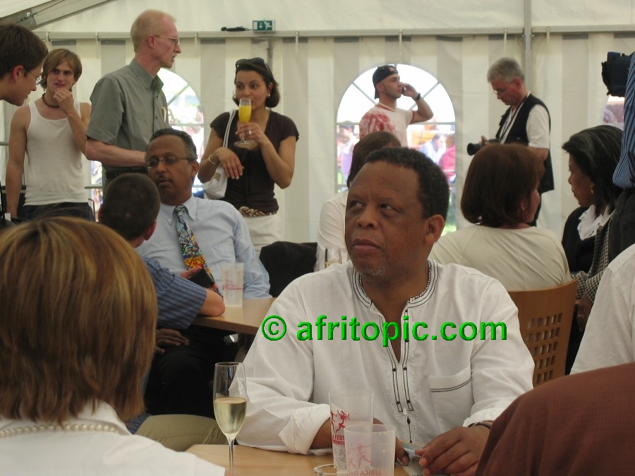 ../Images/AfricaFestival-27-28May05 014.jpg